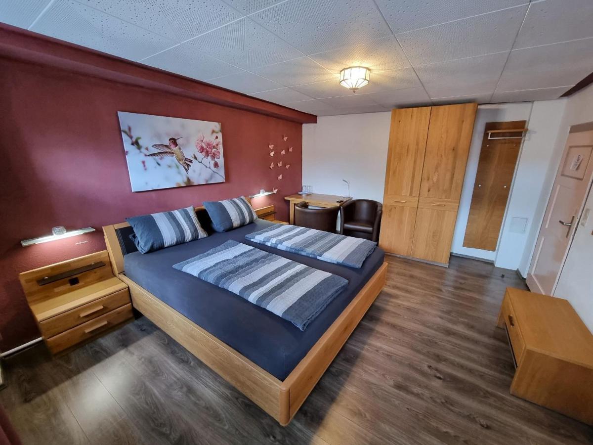 Goldener Stern 3*